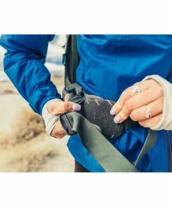Gregory Maven 65 - Women's 23 Gregory Maven 65 - Women's -Leki Sales Shop GMP S20 Maven AdjHipbelt2 rsz 98266.1652834033