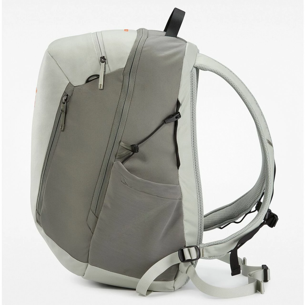 Arc'teryx Mantis 26 Backpack - Image 4