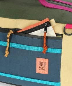 Topo Designs Mountain Duffel 8 Topo Designs Mountain Duffel -Leki Sales Shop S22 MountainDuffel OlivePondBlue 931211351000 Detail 12x rsz 59719.1660843408