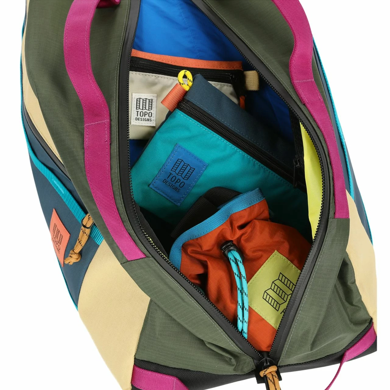 Topo Designs Mountain Duffel 4 Topo Designs Mountain Duffel - Image 4