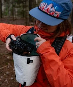 Hyperlite Mountain Gear Camera Pod 20 Hyperlite Mountain Gear Camera Pod -Leki Sales Shop hyperlite mountain gear accessories camera pod 29737442508845 rsz 53440.1655157201