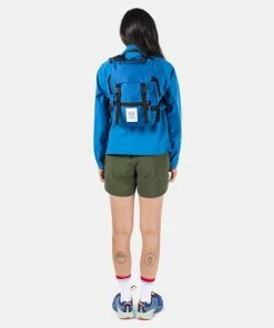 Topo Designs Rover Pack Mini (Fall 2022) -Leki Sales Shop rover pack mini model 2 2x rsz 68258.1660775257.1280.1280 31006.1675365140