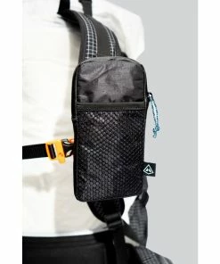 Hyperlite Mountain Gear Pack Shoulder Pocket 12 Hyperlite Mountain Gear Pack Shoulder Pocket -Leki Sales Shop shoulderpocket onpack 2 09111.1626822604