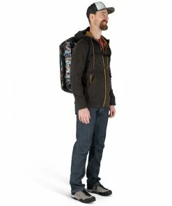 Osprey Transporter Duffel 40 -Leki Sales Shop tranptr40f21 f21 onbody1 blackorangecamo rsz 94182.1666655063